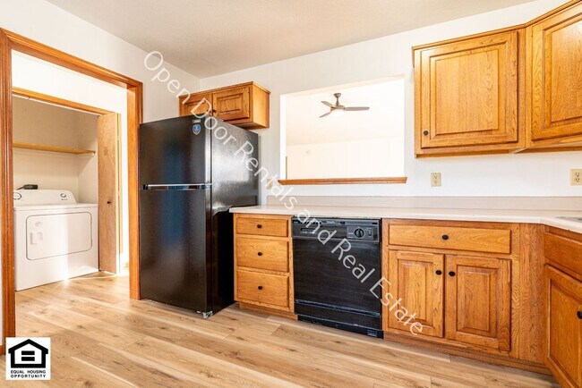 Foto del edificio - 1510/1512 Fieldstone Dr.