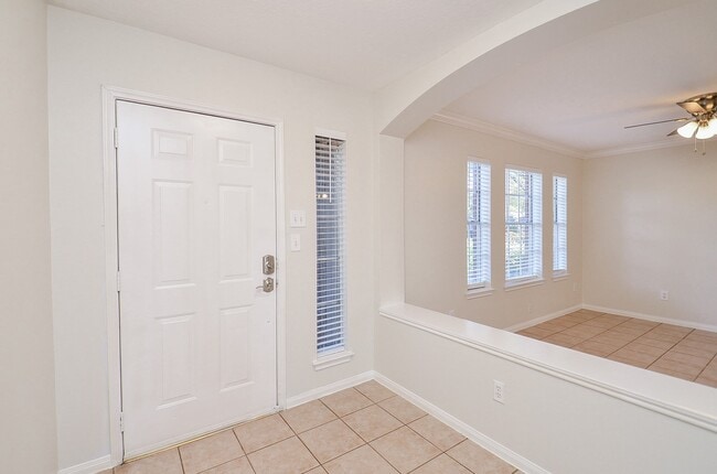 Building Photo - 3027 Texas Oak Dr