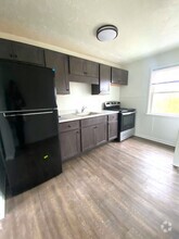 Building Photo - 52 Midland Heights Cir