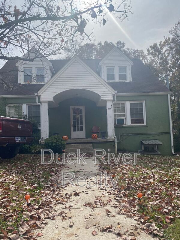 Foto del edificio - 108 6th Ave