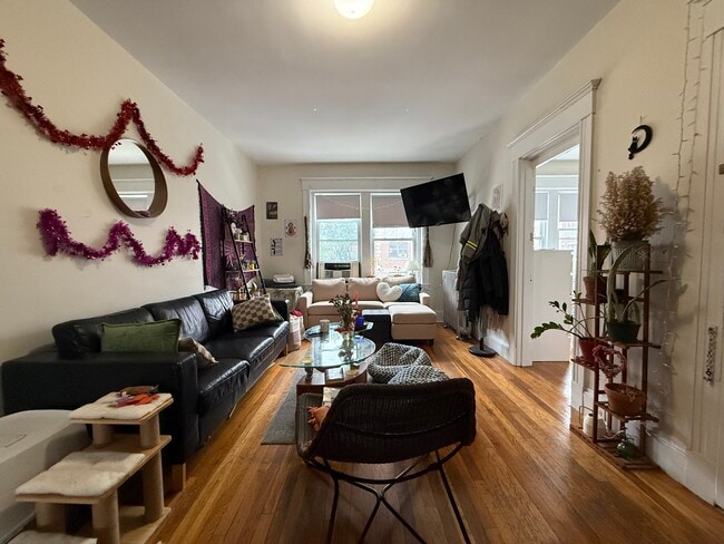 Building Photo - 138 Wood Ave
