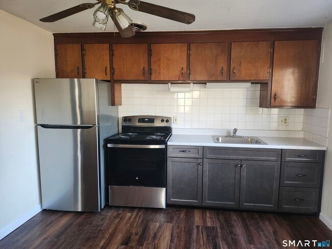 Foto del edificio - 16 Polly Rd