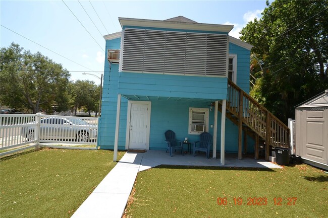 Building Photo - 2200 7th Ave N