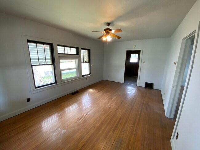 Foto del edificio - 208 Stroup St