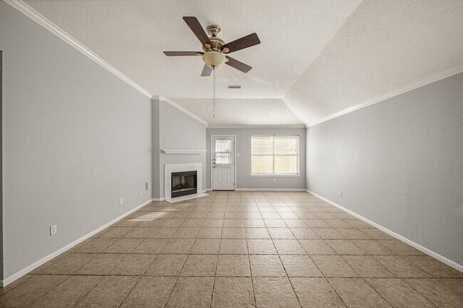 Foto del edificio - 1242 Hunter Wood Dr