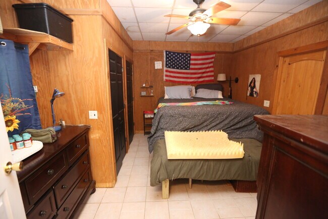 Foto del edificio - 1253 Brookshire Rd