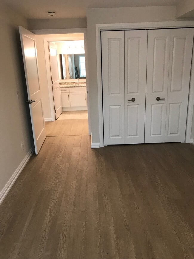 Photo du bâtiment - 778-778 Laurelwood Dr