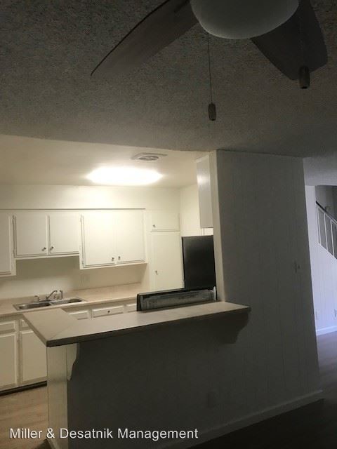 Foto del edificio - 3720 Midvale Ave