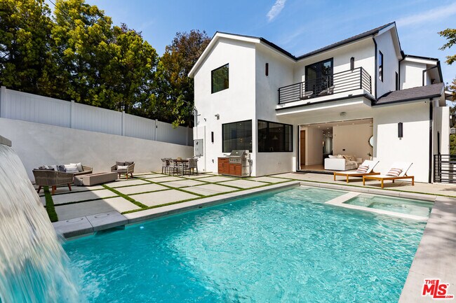 Foto del edificio - 2565 Patricia Ave