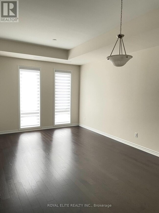 Building Photo - 22 La Tache Cres