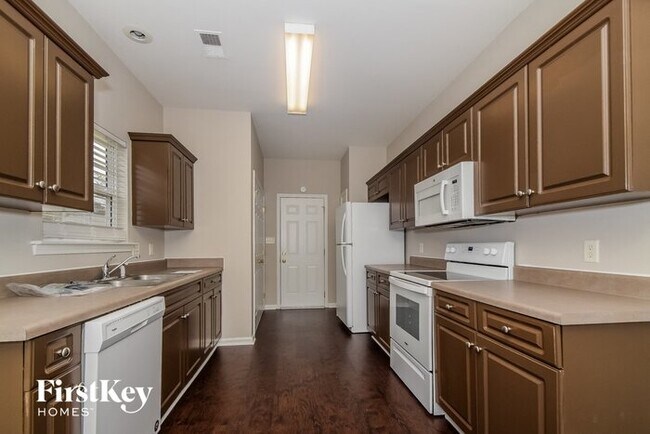 Building Photo - 8540 Dover Dr