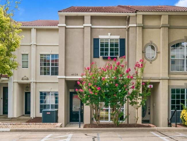 Building Photo - 4020 Mediterranean St