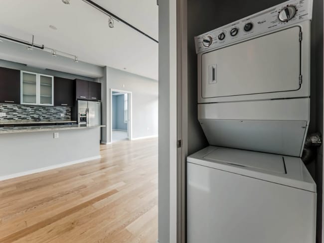 Photo - 1169 S Plymouth Ct Apartment