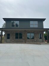 Building Photo - 306 Warrenfells St