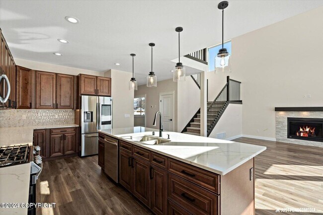 Building Photo - Stunning, brand new construction property with unparalleled views