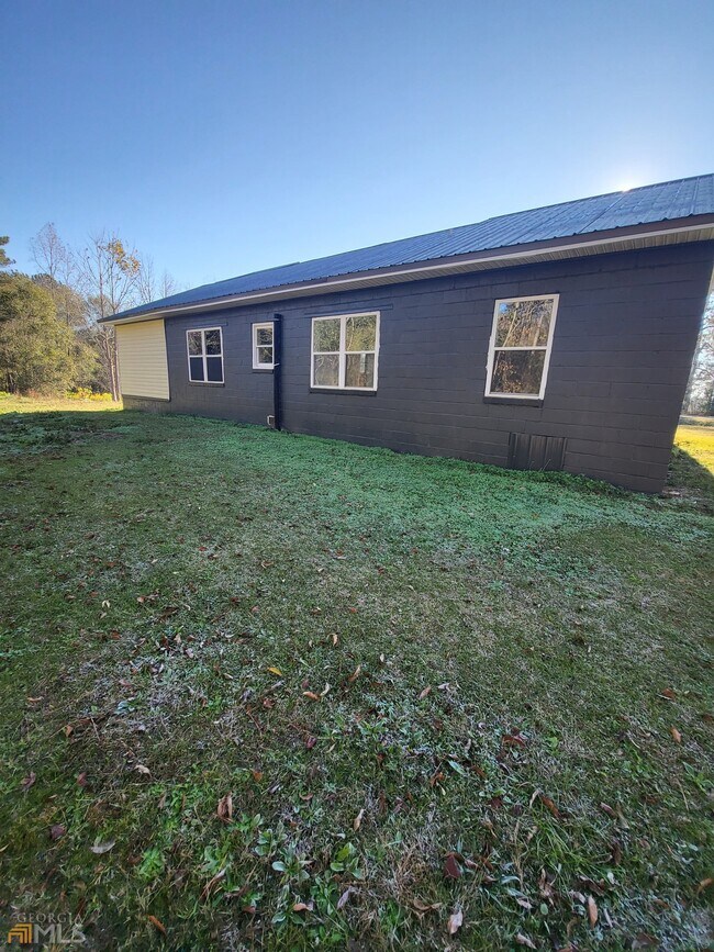 Building Photo - 478 Highfalls Park Rd