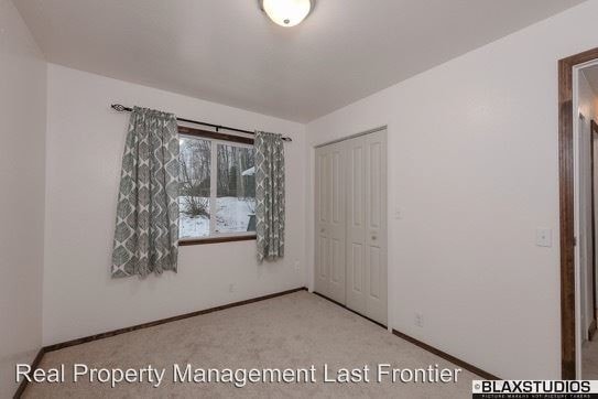 Foto del edificio - 24425 Homestead Rd