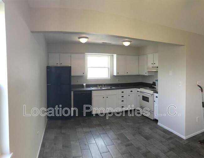 Building Photo - 3823 Westland Pl