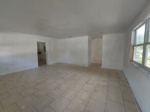 Building Photo - 7232 Rutledge Pearson Dr