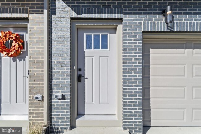 Foto del edificio - 6244 Folly Ln