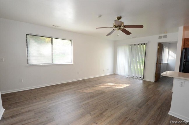 Foto del edificio - 42803 Lilley Pointe Dr
