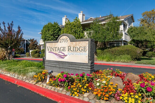Señal del monumento - Vintage Ridge Apartment Homes