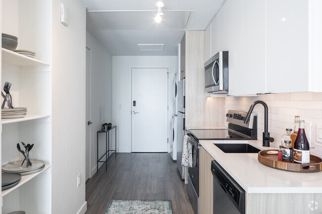 0HAB, 1BA - 411SF - Edit at River North