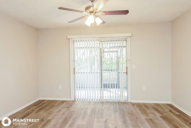 Foto del edificio - 8000 Krista Lynn Ct