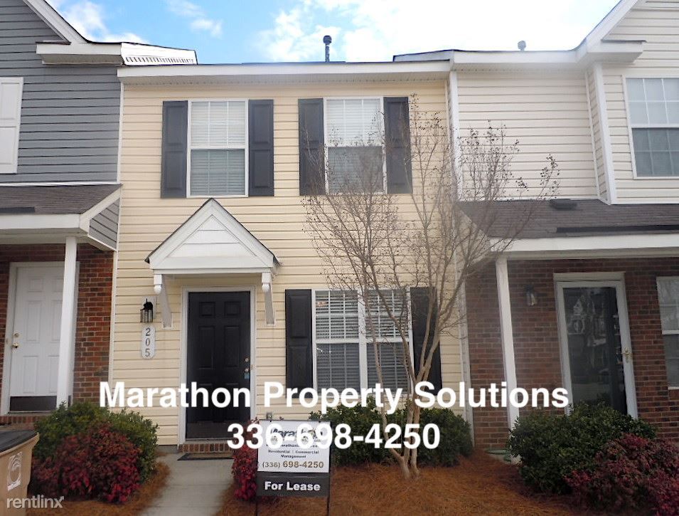 2 br, 1.5 bath House 205 Malamute Ln House Rental in Greensboro, NC