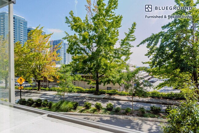 Foto del edificio - 10050 NE 10th St