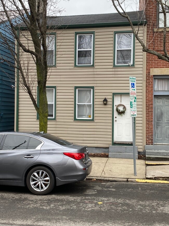 Building Photo - 63 S 19th St