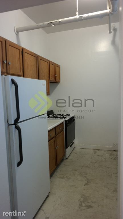 Building Photo - 1623 W Lunt Ave