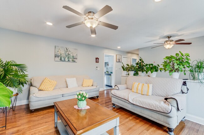 Foto del edificio - 2340 Portsmouth Ct