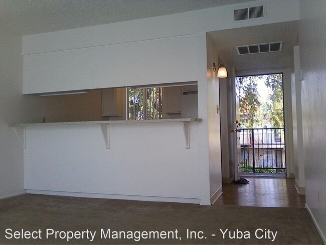 Building Photo - 1280 B St