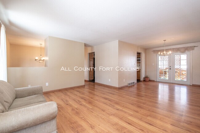 Building Photo - Great Home, Great Location!
