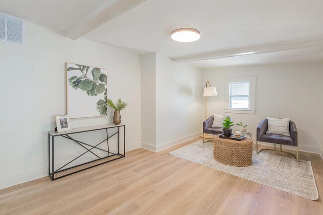 bonus room / 4th bedroom - 2403 Bailey Ave