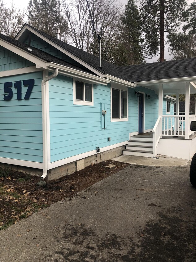 Foto principal - 517 NW Grant St