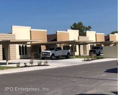 Primary Photo - 2005 Garden Ridge Dr