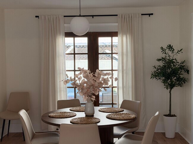 Foto del edificio - 510 N St Andrews Pl
