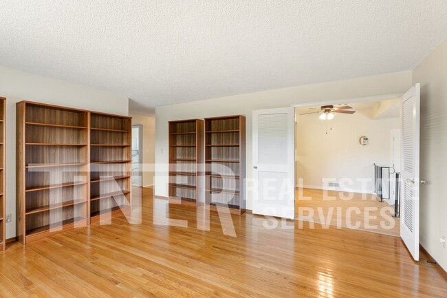 Building Photo - 7304 Idle Wild Way