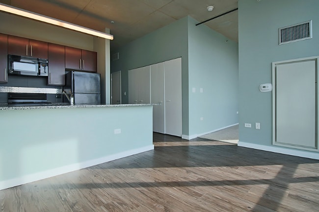 Photo - 1411 S Wabash Ave Apartment