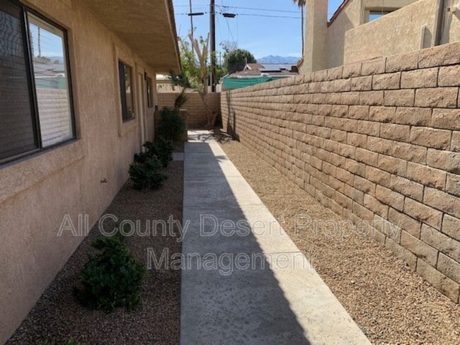 Building Photo - 74185 Candlewood St