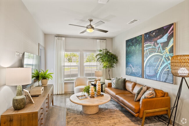 2BR, 2BA - 988SF - Living Room - Arcadia at Veranda Falls