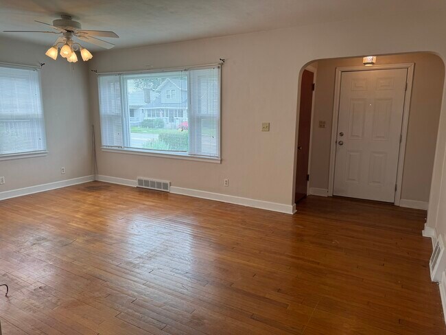 Foto del edificio - 2711 E Locust St