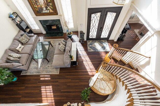 Foto del edificio - 5131 Quail Lake Dr