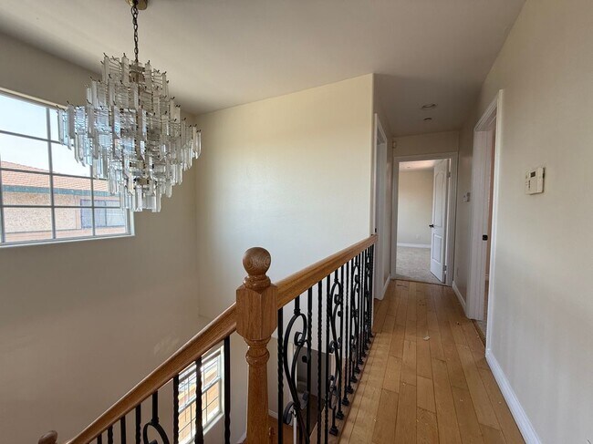 Foto del edificio - 418 W 223rd St