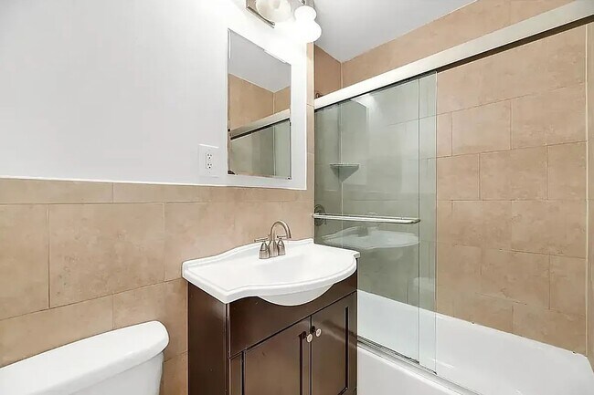 Foto del edificio - 164 Ludlow St