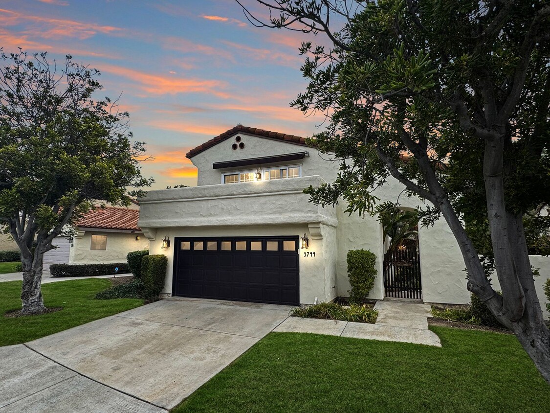 Foto principal - Stunning 3B/2BA House in Escondido!