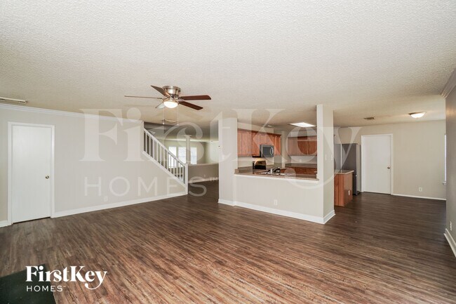 Foto del edificio - 14219 N Hills Village Dr