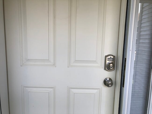 Building Photo - 145 Eden Way